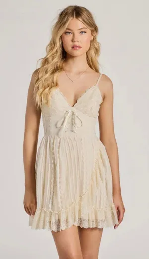 Windsor Dress new w tags thumbnail 1