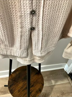 BKE Textured Button Front Shirt in Beige thumbnail 4