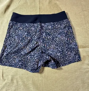Athleta Women’s Size 10 Printed Hiking Shorts Zip Pockets Stretch Activewear thumbnail 11