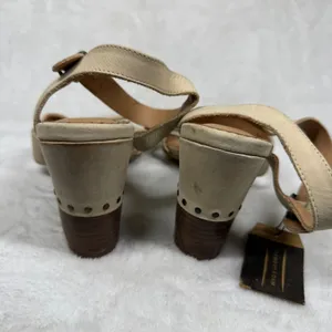 Crevo‎ Footwear Beige Leather Block Heel Sandals Memory Foam Studded Boho 10 thumbnail 8