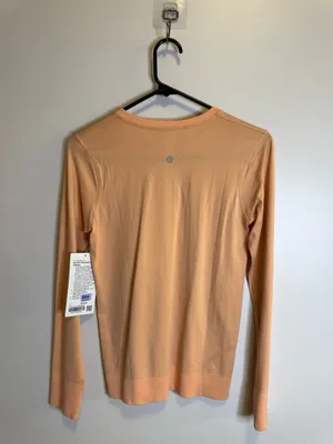 Lululemon Long Sleeve thumbnail 2