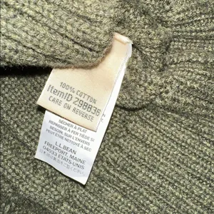 L.L. Bean Olive Green Knit zippered Sweater size small thumbnail 6