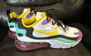 Nike Air Max 270 React Shoes thumbnail 1