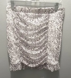 Free People NEW Romi‎ Mesh Mini Skirt Purple/White Zebra Size Medium thumbnail 1