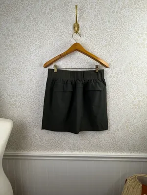 Quince Dark Olive Performance Lined Tech Skort - Size - Medium thumbnail 5
