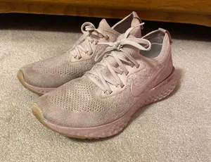 Nike Epic Reacts Sneakers thumbnail 1