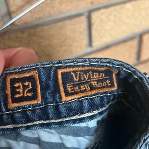Rock Revival Vivian Easy Boot Distressed Rhinestone Embroidered Jeans Size 32 thumbnail 4