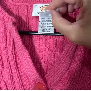 Vintage Talbots Woman Petites‎ 1X Pink Cable Knit V-Neck Long Sleeve Sweater thumbnail 4