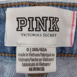 VS PiNK 0 27 Shorty Destroyed Light Wash Denim Raw Hem Jeans Shorts thumbnail 6