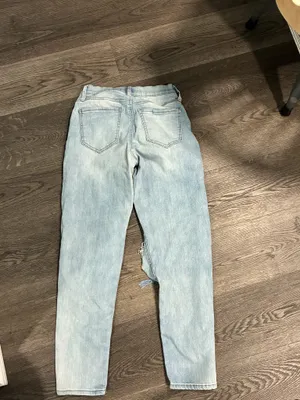 High Waisted Mom Jeans Light Wash Blue Ripped Destroyed Denim thumbnail 3