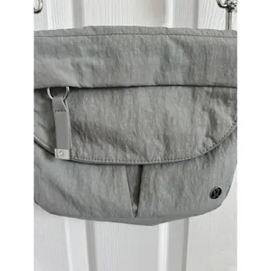 Lululemon Grey Crinkle Nylon Crossbody Bag‎ Adjustable Strap Silver Logo Bag EUC thumbnail 2