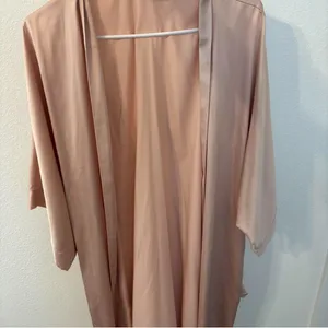 Victoria's Secret Silky Light Pink Champagne Robe thumbnail 1