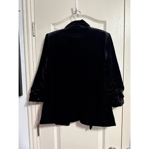 Petal and Pup Vera Black Velvet Blazer Jacket 3/4 Sleeve‎ Minimalist Glam thumbnail 3
