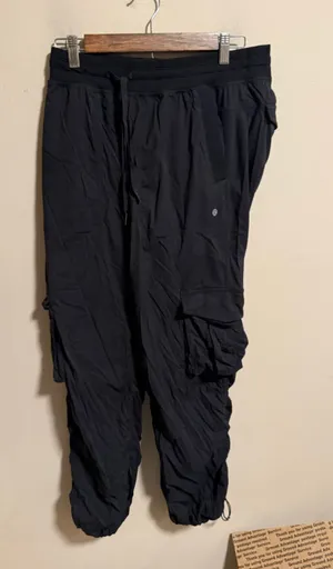 Lululemon Dance Studio Relaxed-Fit Mid-Rise Cargo Pant Black 2024- Size Medium thumbnail 1