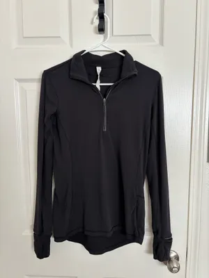 Lululemon Outrun 1/2 Zip Reflective Pullover Jacket thumbnail 2
