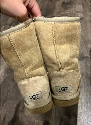 UGG Boots Classic Sand Short thumbnail 3