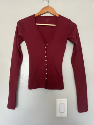 Brandy Melville Ribbed Long Sleeve - One Size thumbnail 1