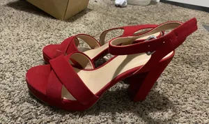 Red Heels Size 8 thumbnail 1