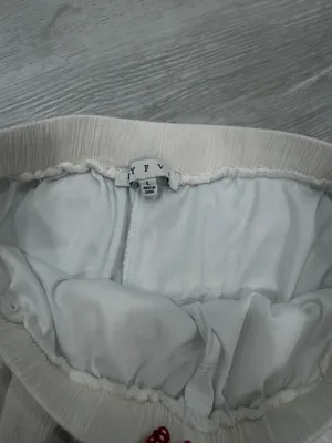 White skort Size L thumbnail 2