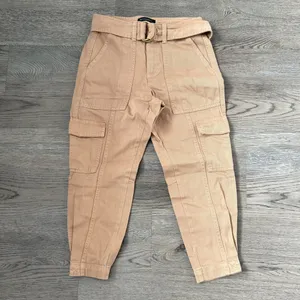 Banana‎ Republic Factory Utility Cargo Pant - Size 00 Petite - Iced Latte - NWOT thumbnail 2