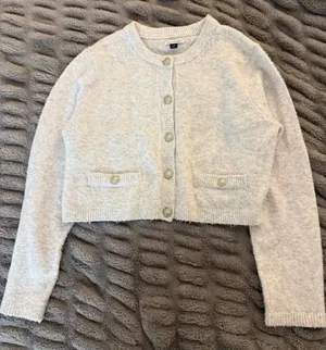 American Eagle Sweater Cardigan thumbnail 2