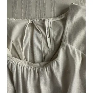 By Anthropologie Ivory White Shimmer Bubble Top Shirt SZ L Party Date Office EUC thumbnail 12