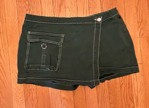 Wild Fable Green White Stitched Stretchy Cargo Crossover Mini Skort Size Large #90s vibes thumbnail 1