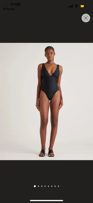 New Quince Italian Plunge One-Piece Swimsuit Size Small MSRP $52 thumbnail 5