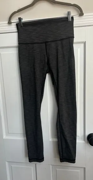 lululemon Wunder‎ Under High-Rise Leggings in a heathered black womens 6 thumbnail 1