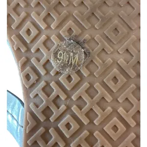 Tory Burch Miller Sandals Silver Metallic Finish Leather 9.5 Logo‎ thumbnail 12
