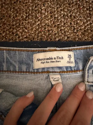 Abercrombie high rise mom shorts thumbnail 3