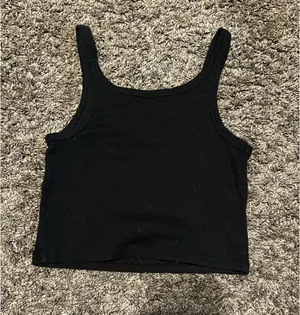 Aritzia Tank Top thumbnail 2