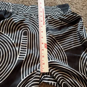 ASOS 4th & Reckless Black & White Satin Wide Leg Pants Size Small thumbnail 5