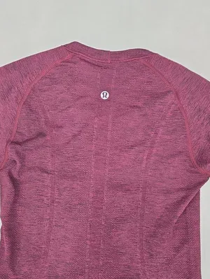 Lululemon Athletica Swiftly Tech Long-Sleeve Shirt 2.0 Size 6 thumbnail 4