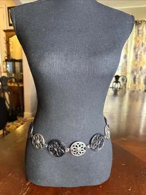 Fossil Black and Silver Round Medallion Link Belt thumbnail 1