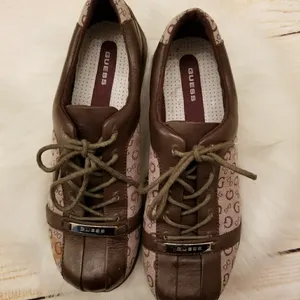 Guess Logo Mercury 2 Mania shoes size 9.5 thumbnail 2