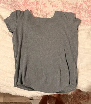 Lululemon Top thumbnail 1