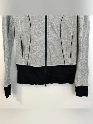 Lululemon Nice Asana Heathered Heringbone Grey Mock Neck Zip Up Jacket Size 6 thumbnail 15