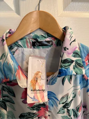 Pretty Garden Button-Front Floral Midi Dress in Blue & Pink thumbnail 2