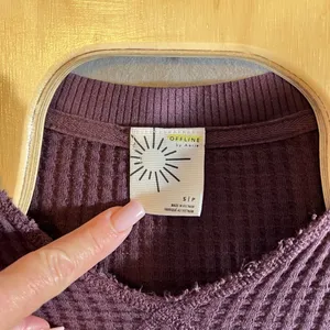 645‎ | OFFLINE by Aerie Purple Waffle Knit Relaxed Long Sleeve Top Womens Small thumbnail 3