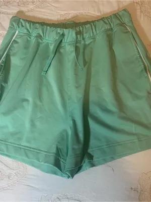 Gymshark Mint Green Recess Snap-Front Athletic Shorts Ladies Sz Medium thumbnail 3