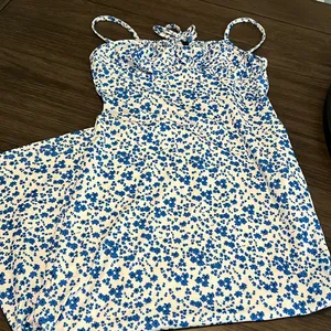 Summer floral midi dress thumbnail 1