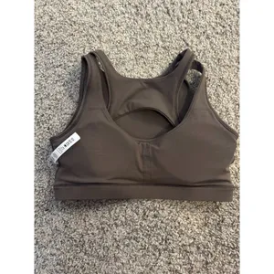 Sports Bra thumbnail 4