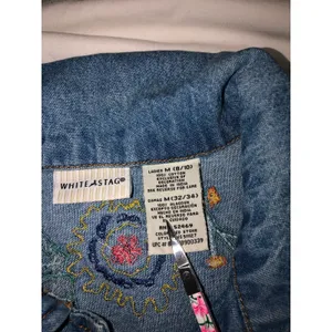 Vintage Embroidered Denim Shacket Shirt Jacket Beaded Floral Artwear Boho Size M thumbnail 10