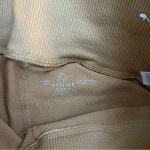 Aerie Offline Yellow Set Leggings & Sports Bra thumbnail 8