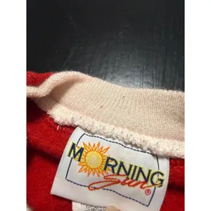 Morning Sun Vintage Christmas Kittens Sweatshirt Red Graphic Pullover‎ Large thumbnail 5