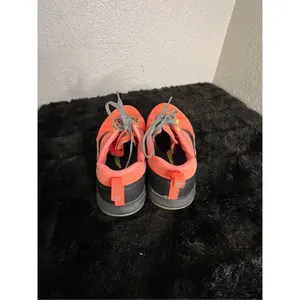 Nike Womens Metcon FlyWire 813101-800 Orange Running Shoes Sneakers Size 7.5 thumbnail 3