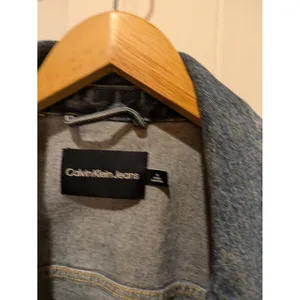 Calvin Klein Women's Blue Oversized Trucker Jacket M thumbnail 9