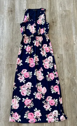 Womens Three Pink Hearts Blue with Pink Floral Print Maxi Dress - M thumbnail 1