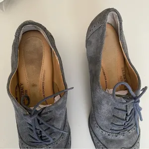 Ellen Tracy Active Gray Tobin Oxford Wedge SZ 8.5 suede booties‎ wingtip thumbnail 4